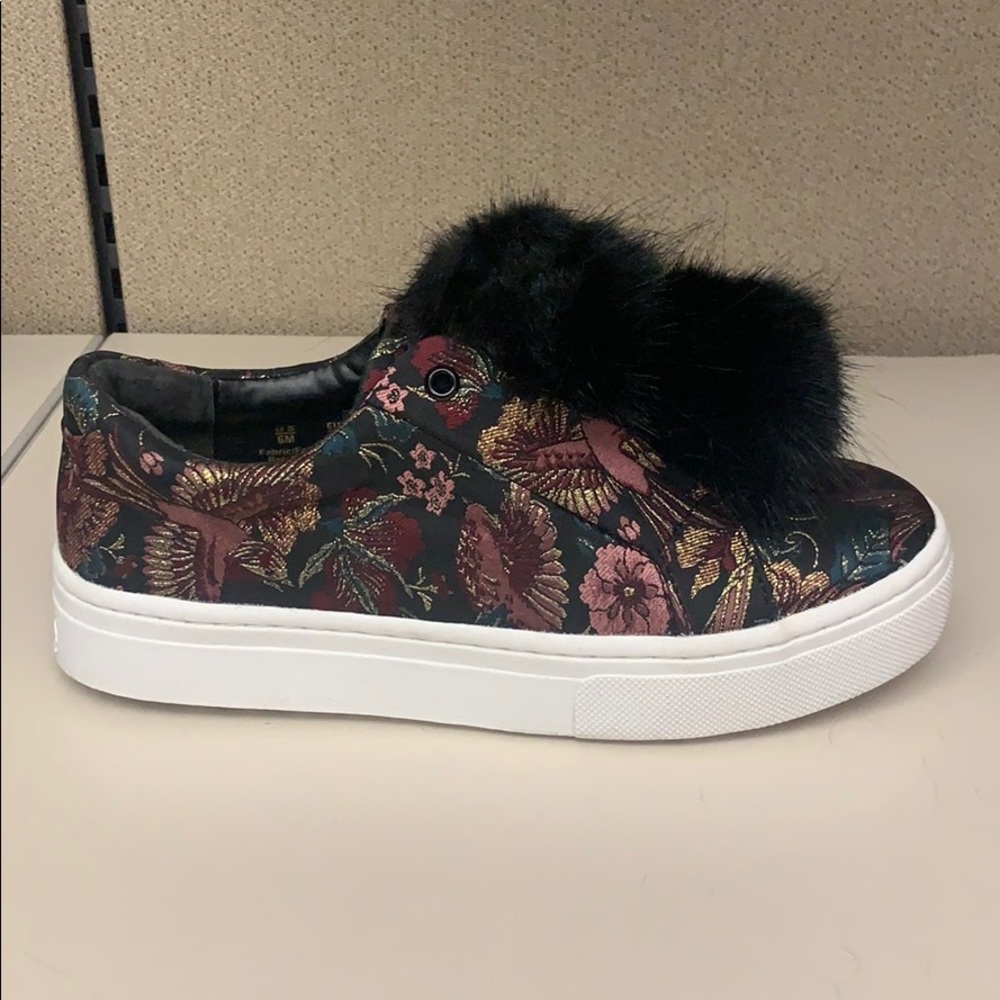 Sam Edelman Leya PomPom Sneaker